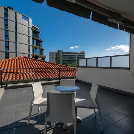 Sunscape - 2 Bdr, Avenida Infante, Front Of Savoy Palace شقة فونشال